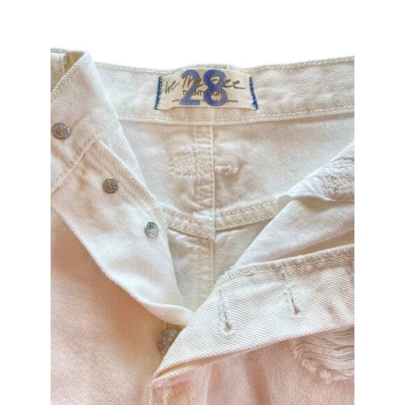 NWT Free People W's 28 Distressed Denim Shorts Bright White Button Fly $68 - Picture 4 of 10